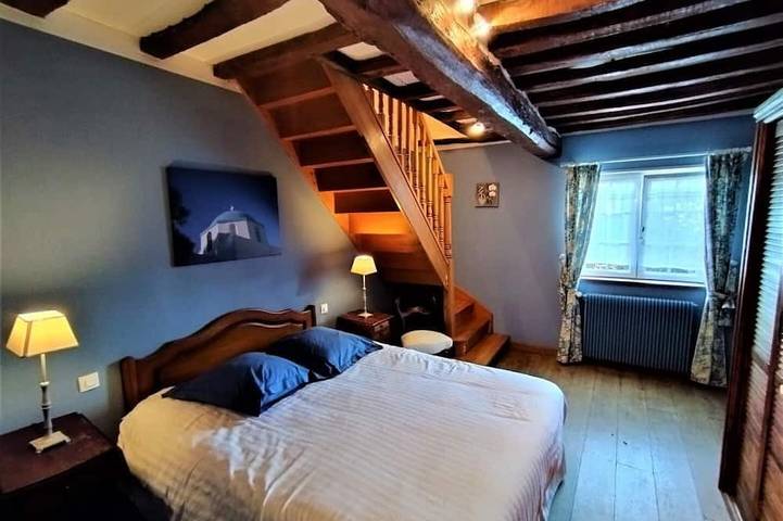 Location de vacances pour 11 personnes, avec jardin et terrasse à Sainte-Colombe - 2