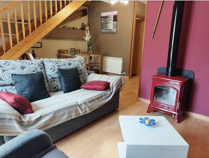 Gîte pour 4 personnes, avec terrasse et vue à Castejón de Sos - 2