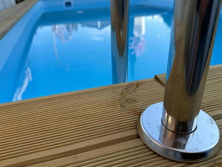 Gîte pour 4 personnes, avec piscine ainsi que jardin et jacuzzi, animaux acceptés à Creuzier-le-Vieux - 2