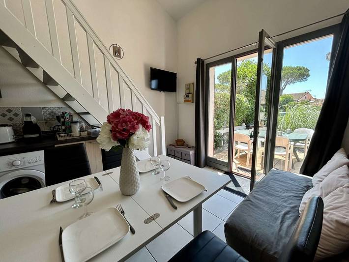Location de vacances pour 6 personnes, avec terrasse et piscine dans Saint-Cyprien-Plage - 3