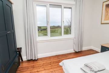 Cottage for 10 People in Bamburgh, Northumberland Coast, Photo 4