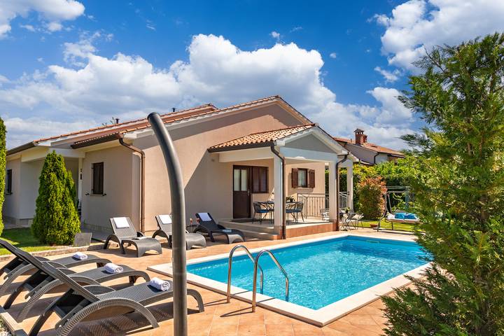 Casa de vacaciones para 6 personas, con terraza y piscina, Se admiten mascotas - 1