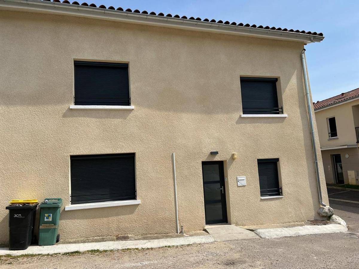 Appartement entier, Appartement T3 , parking et Wi-Fi in La Boisse, Ain