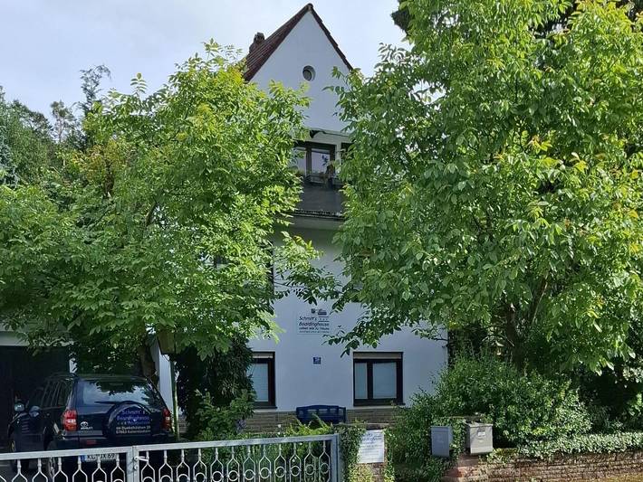 Ferienwohnung, mit Garten in Kaiserslautern