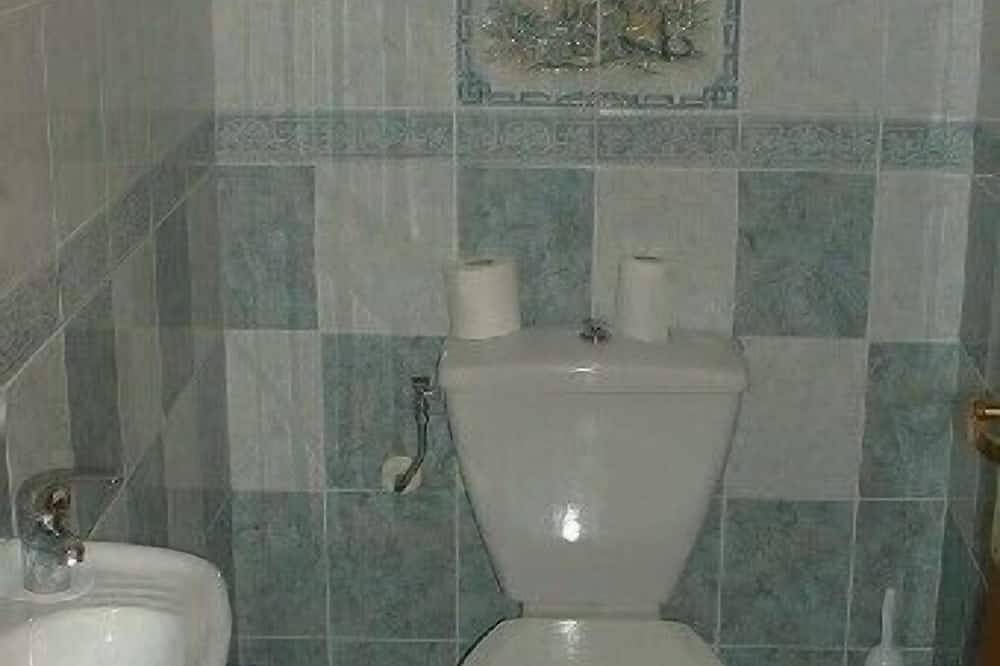 Appartement entier, Location 3 étoile  joli 2 pièces Sospel dans villa, proche Menton, Nice, Monaco in Sospel, Côte méditerranéenne (France)