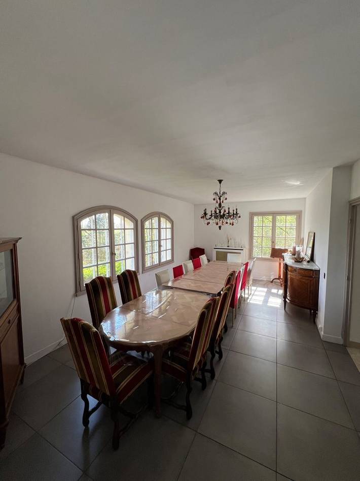 Villa pour 15 personnes, avec jacuzzi ainsi que terrasse et jardin dans Yvelines - 4