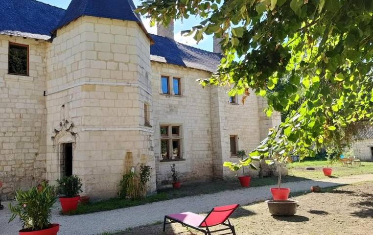 Location de vacances pour 4 personnes, avec balcon et jardin à Saint-Denis-en-Val