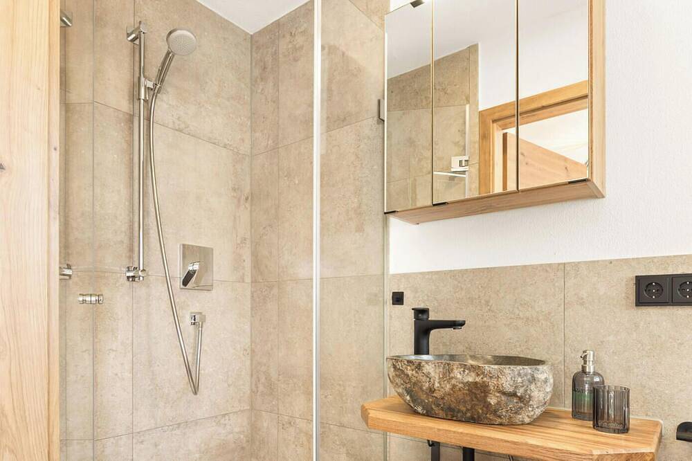 Ganze Wohnung, Ferienwohnung 50qm **** für max. 3 Personen in Neubeuern, Bayerische Alpen