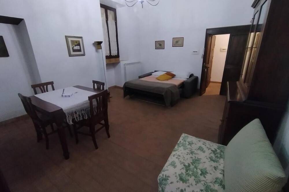 Entire apartment, Intero appartamento nel cuore del centro storico colazione inclusa in Viterbo, Viterbo Province