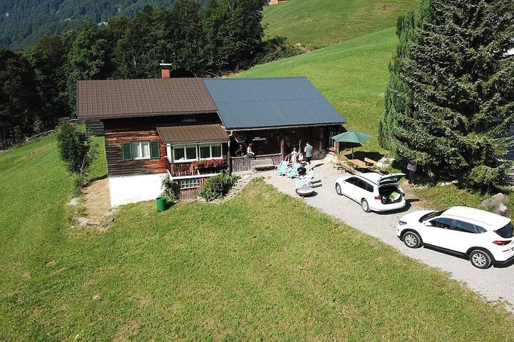 Blockhütte für 9 Personen, mit Balkon und Garten in Au