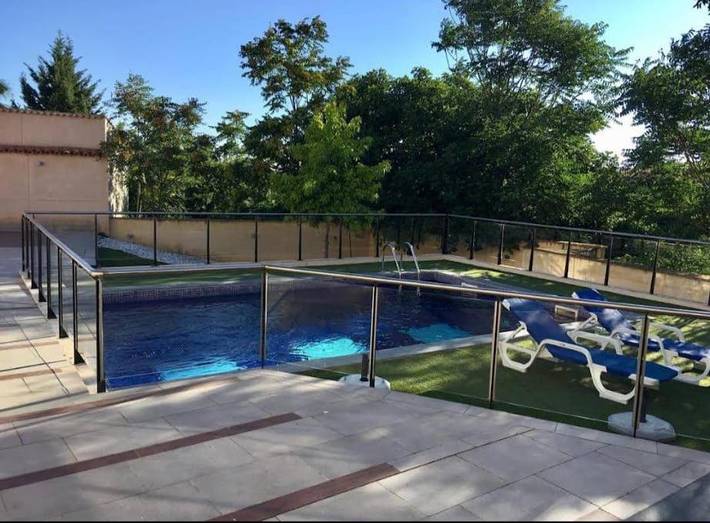Apartamento para 4 personas, con piscina y terraza en Cáceres