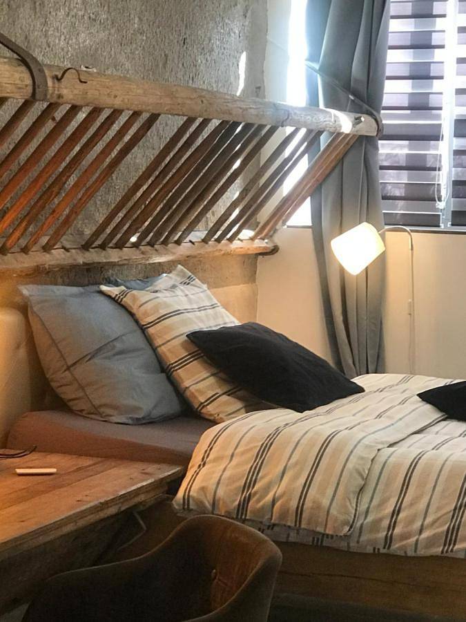 Location de vacances pour 2 personnes, avec Jacuzzi ainsi que Terrasse et Piscine à Fontaines-Saint-Martin - 4
