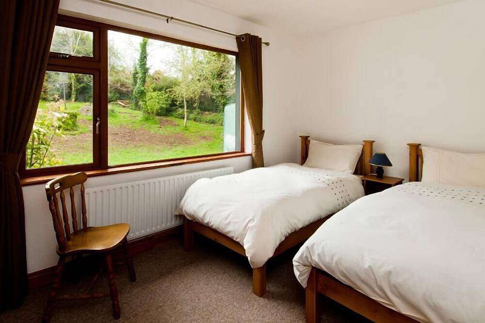 Ferienhaus mit grossem Garten und fantastischem Seeblick - Shannonview in Nenagh, Lough Derg