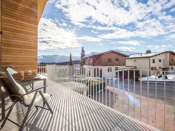 Ferienwohnung für 8 Personen, mit Balkon und Ausblick in Flims