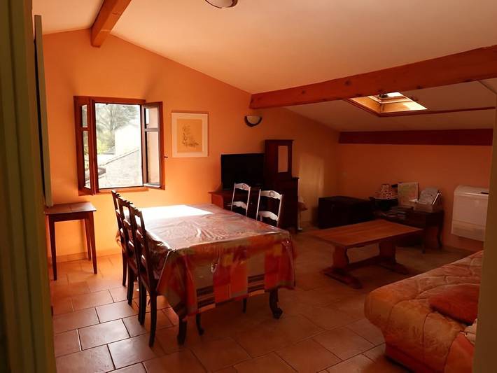 Gîte pour 5 personnes, avec terrasse et jardin, animaux acceptés à Saint-Alban-Auriolles - 4