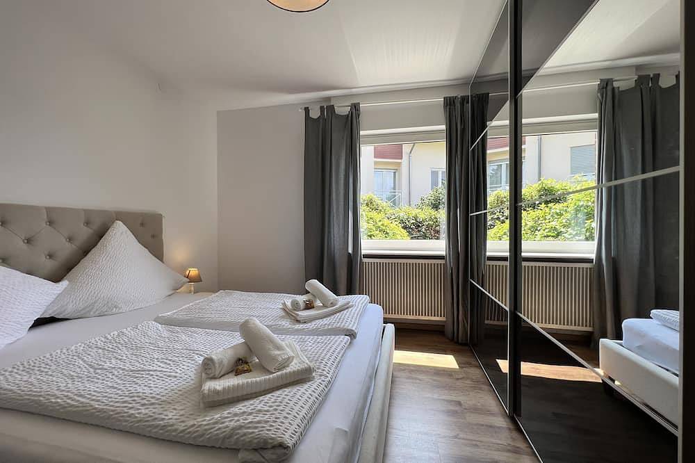 Ferienwohnung Wellnesshütte mit Whirlpool - Überlingen-Nußdorf in Überlingen, Region Bodensee-Oberschwaben