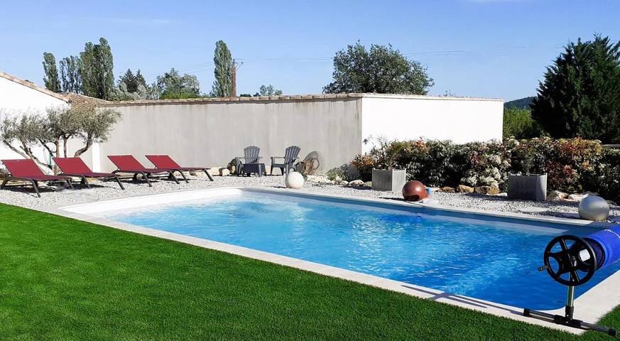 Location de vacances pour 2 personnes, avec jardin ainsi que terrasse et piscine à Serviers-et-Labaume - 3