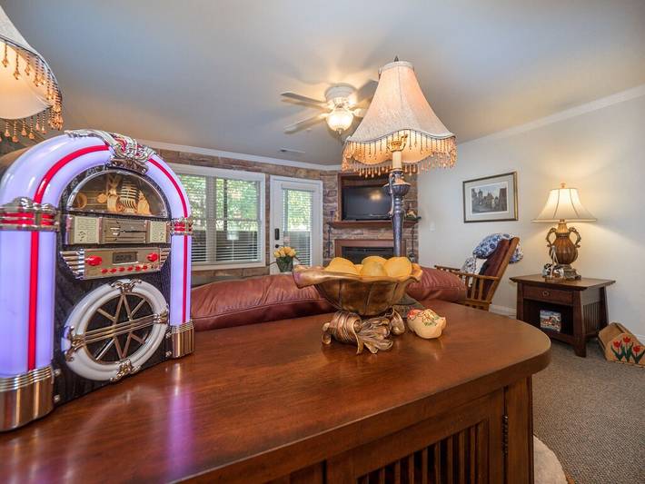 Vacation rental for 6 people, with hot tub and terrace in Helen