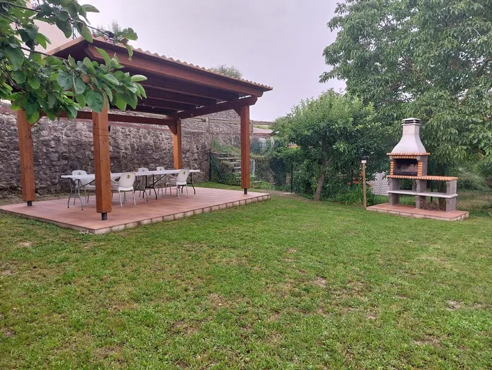 Apartamento de vacaciones para 6 personas, con jardín y vistas - 1