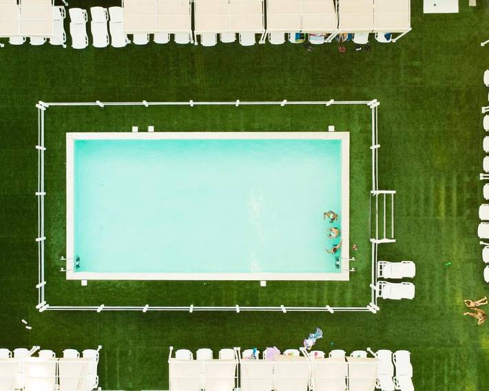 Hôtel, avec Terrasse et Jardin ainsi que Piscine et Vue sur le lac à Guardialfiera
