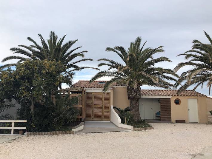 Camping pour 6 personnes, avec jacuzzi et sauna ainsi que balcon et jardin à Frontignan