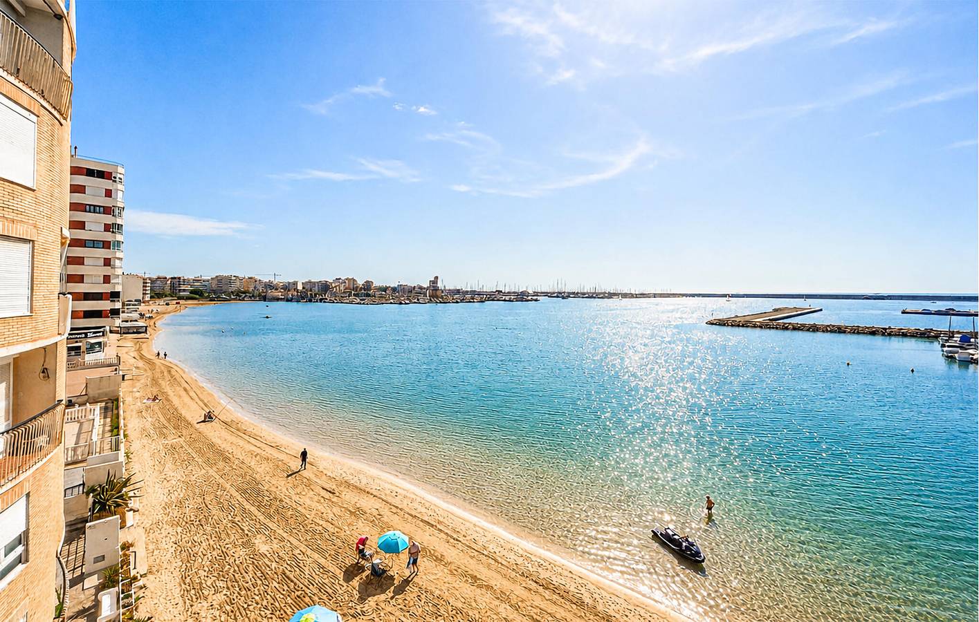 Apartamento vacacional entero, Encantador apartamento con vistas al mar cerca de la Playa de Los Naufragos in Torrevieja, Costa Blanca
