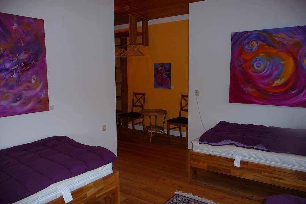 Ferienhaus am Himmelsteich: Urlaub, Entspannung, Yoga, Wandern, Familie in Bernhardswald, Ostbayern