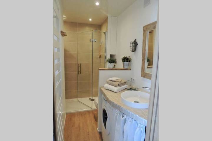 Gîte pour 4 personnes, avec terrasse et vue dans Agay - 3