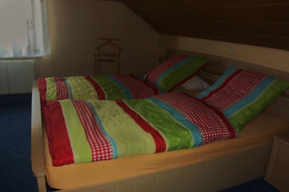 Ganze Wohnung, Ferienwohnung Runkel - Appartement/Fewo, Dusche und Bad, Wc, Balkon in Ehlscheid, Rheinland-Pfalz