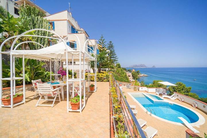 Casa de vacaciones para 13 personas, con terraza - 1
