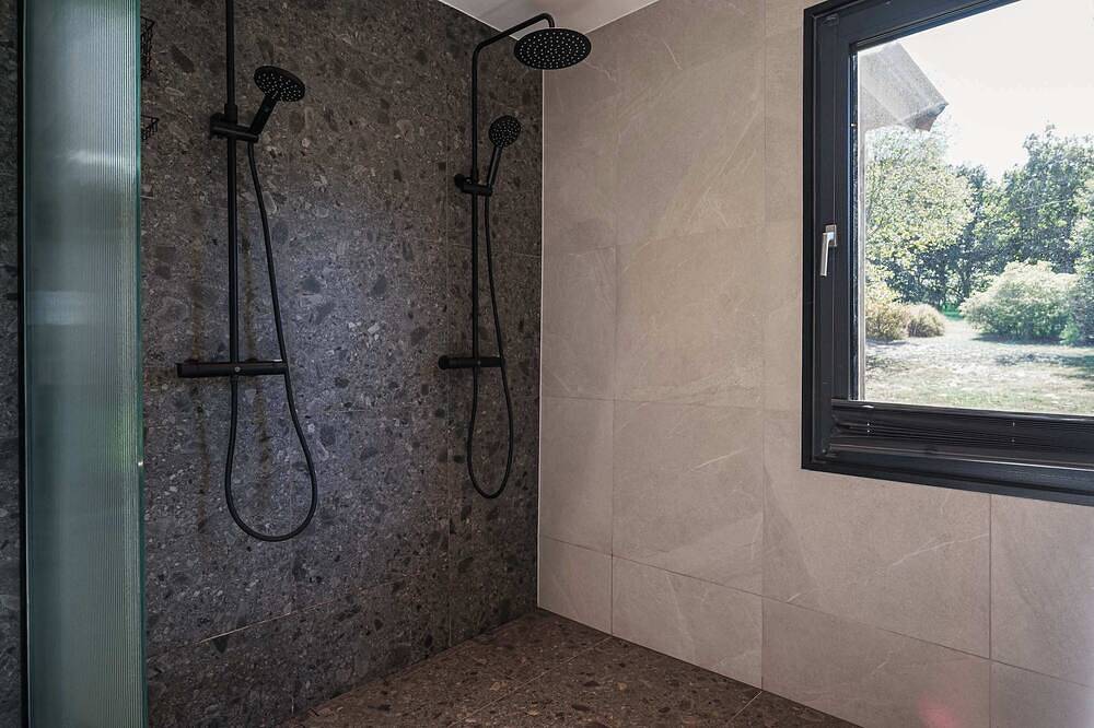 Ladhus Two - Mit Stil an Klippe + Sauna und Steg in Skallsjö distrikt, Lerum