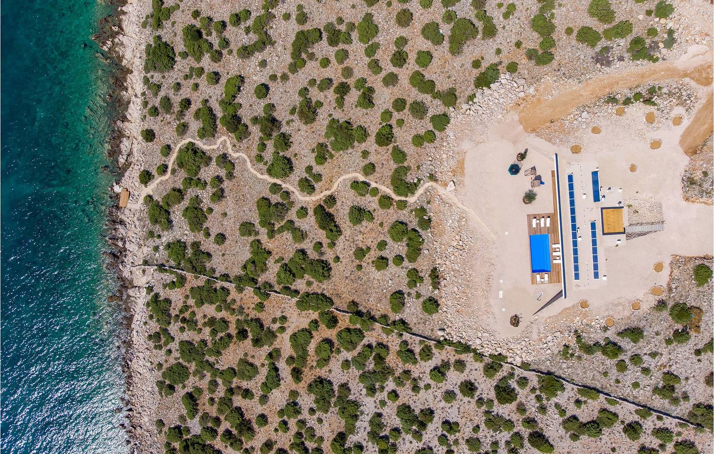 Encantador apartamento de 2 dormitorios con piscina y terraza, a 200 m de la costa in Pag Ciudad, Pag