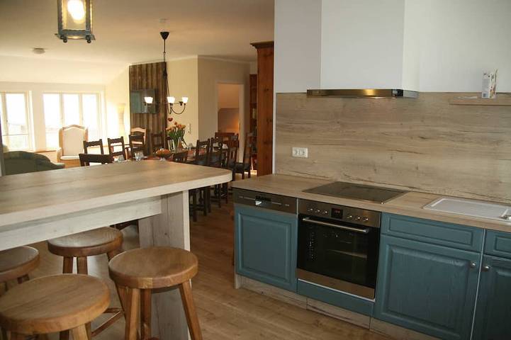 Ferienwohnung für 6 Personen, mit Terrasse und Garten