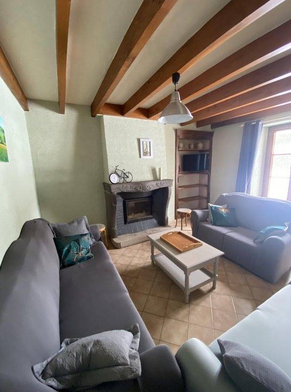 Gîte pour 8 personnes, avec jardin, animaux acceptés dans Saint-Angel (Puy-de-Dôme) - 4
