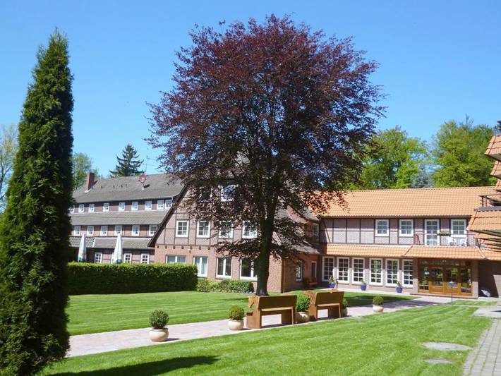 Hotel, mit Terrasse und Garten sowie Pool und Sauna in Egestorf - 4