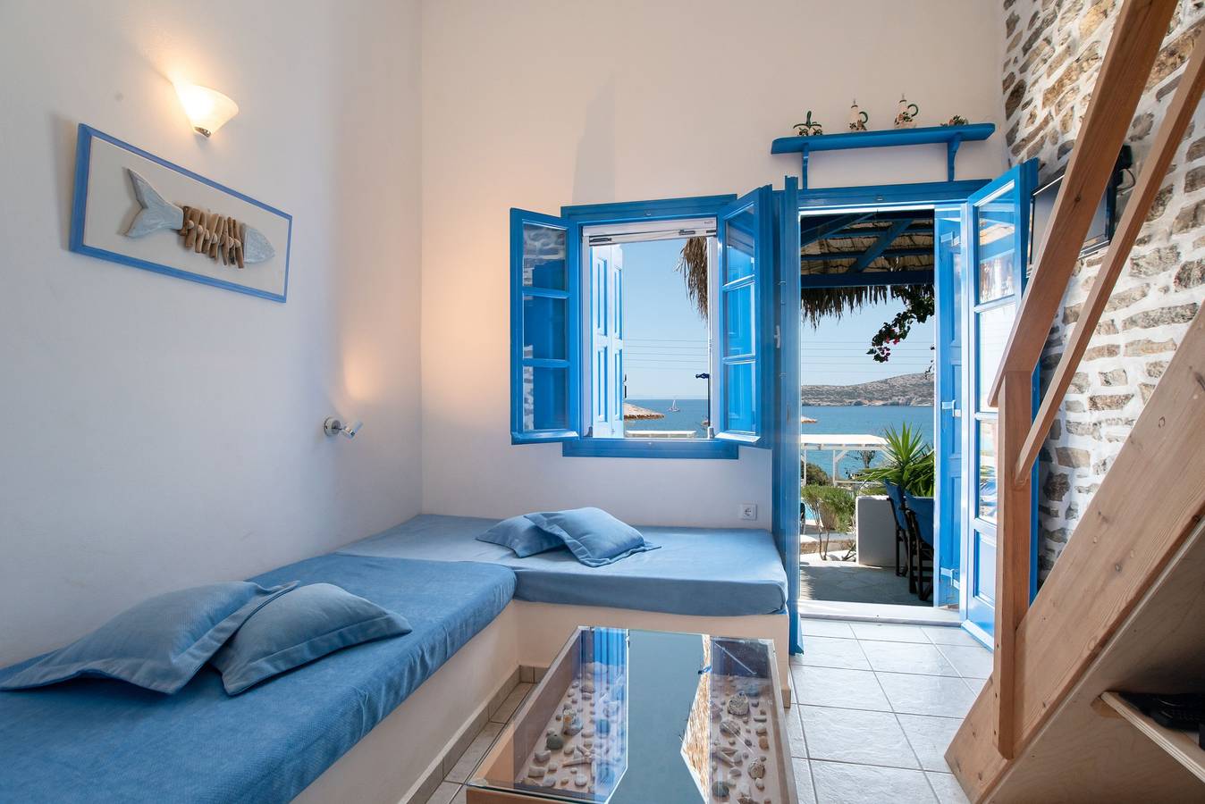 Appartement entier, Appartement 'Blue Dolphin Family Pool' avec vue sur la mer, Wi-Fi et climatisation in Unité régionale de Paros