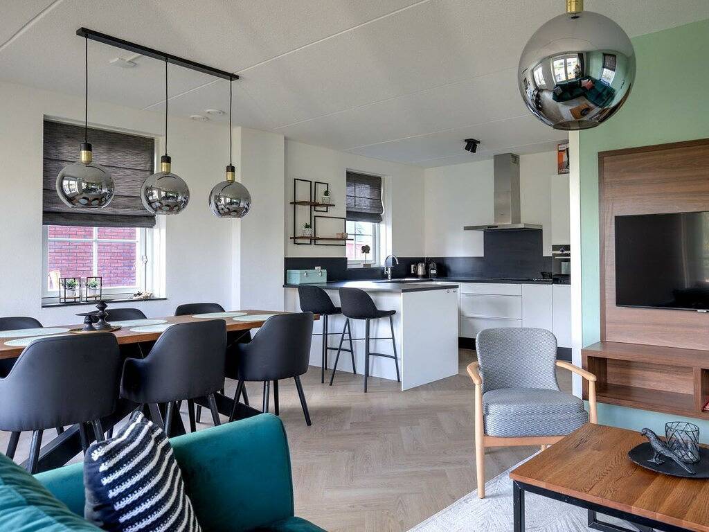 Watervilla Wellness 8 in Medemblik, Ijsselmeer