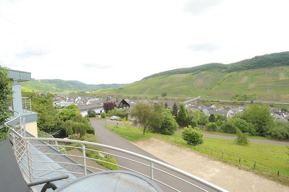 Ganze Wohnung, Burg Eltz - Ferienhaus Panorama Mosel in Reil, Bernkastel-Kues & Umgebung
