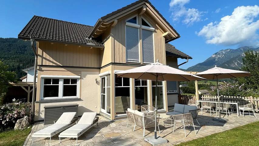 Ferienhaus für 9 Personen, mit Terrasse und Garten, mit Haustier