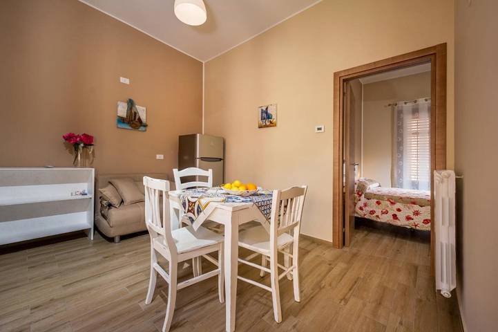 Chambre d’hôte pour 3 personnes, avec terrasse, animaux acceptés à Castellammare del Golfo - 2