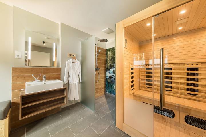 Villa für 2 Personen, mit Sauna und Whirlpool sowie Pool in Baden-Württemberg - 3
