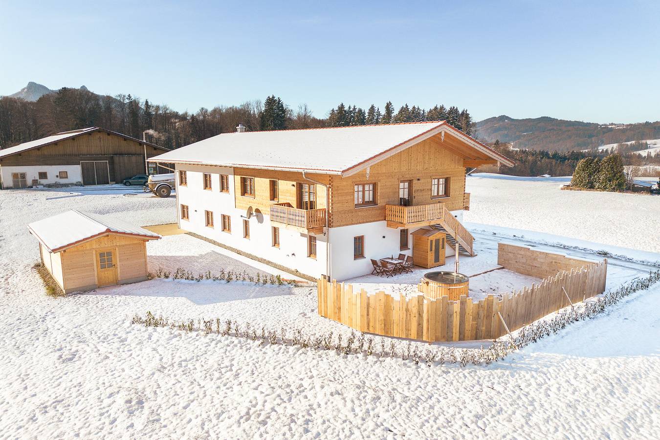 Ganze Ferienwohnung, Alpen Lodge Samerberg - Ferienwohnung Adler 42 qm für 4 Personen in Samerberg, Bayerische Alpen