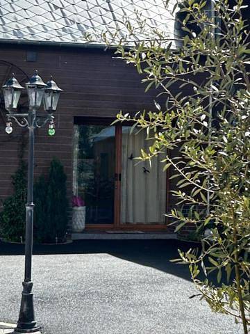 Location de vacances pour 8 personnes, avec Terrasse ainsi que Jardin et Vue à Chépy
