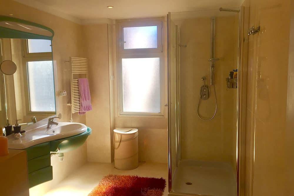 Ganze Wohnung, Luxus-Meerblick-Apartment an der berühmten Croisette in Cannes, Mittelmeerküste (Frankreich)