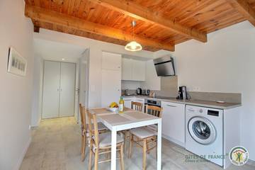 Gîte pour 2 Personnes dans Ploubazlanec, Côte de Granit Rose, Photo 4