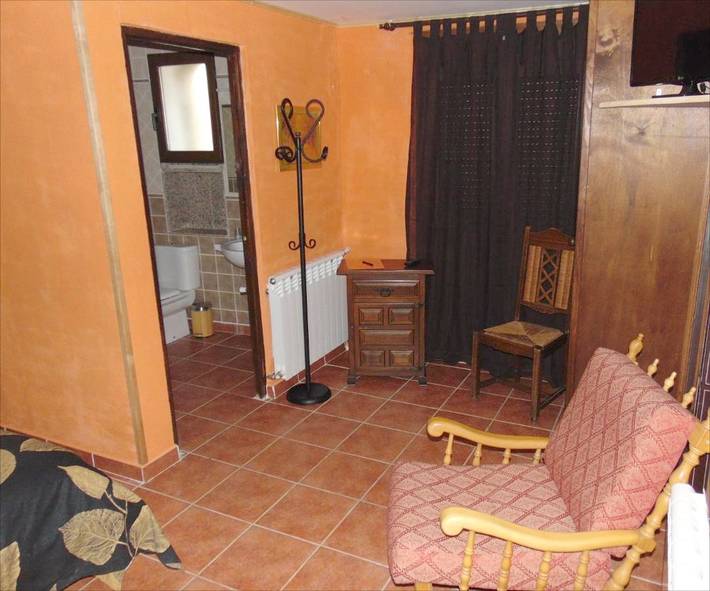 Casa rural para 3 personas, con terraza en Tronchón - 2