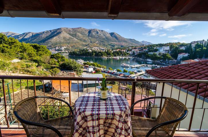 Albergo a gestione familiare per 2 persone, con balcone e vista oceano - 1
