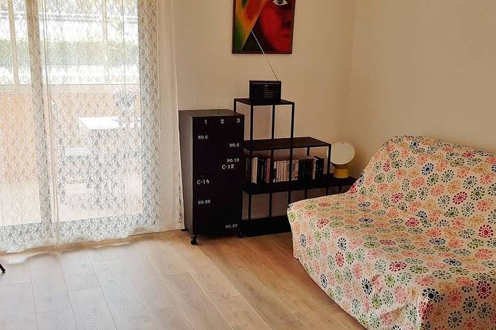 Gîte pour 2 personnes, avec terrasse dans Golfe-Juan - 4