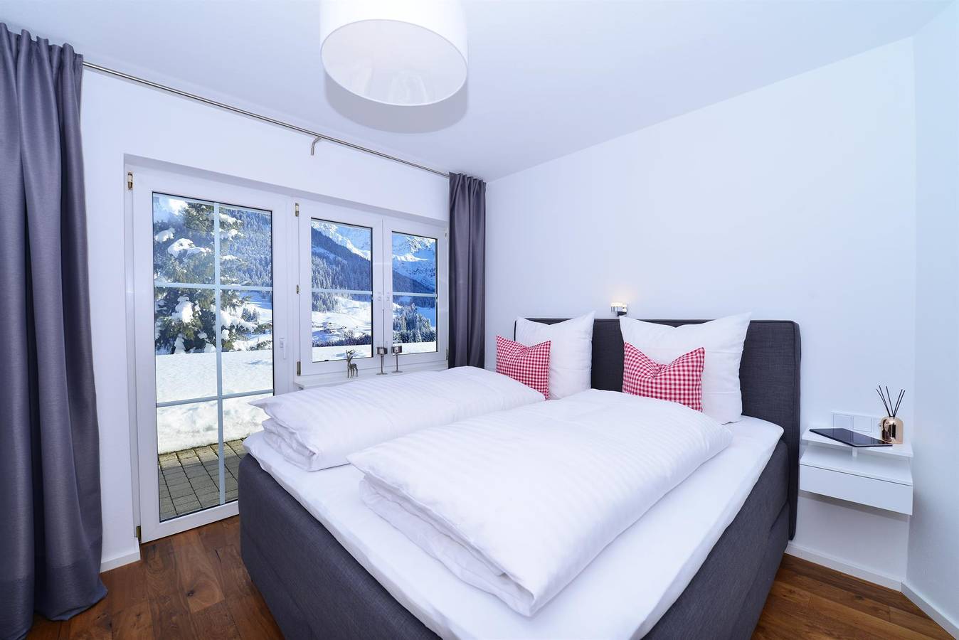 Geheel vakantieappartement, App/2 slaapkamers/douche, wc in Mittelberg, Kleinwalsertal