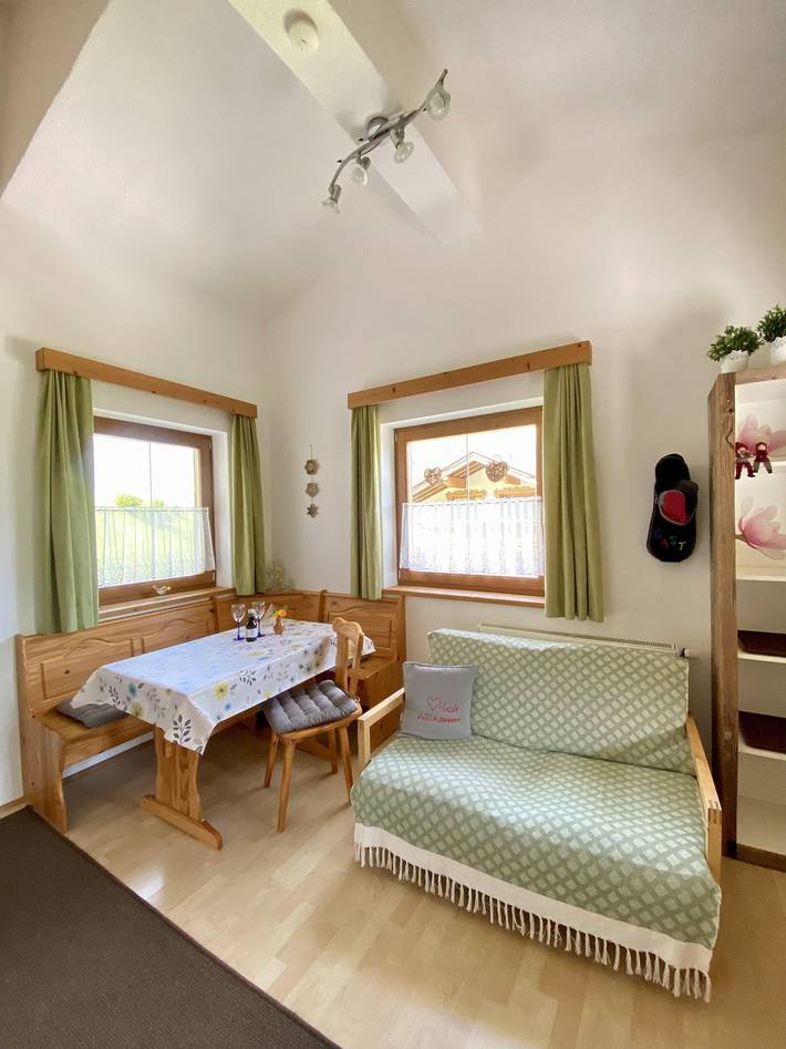 Ferienwohnung für 4 Personen, mit Ausblick und Terrasse im Stubaital